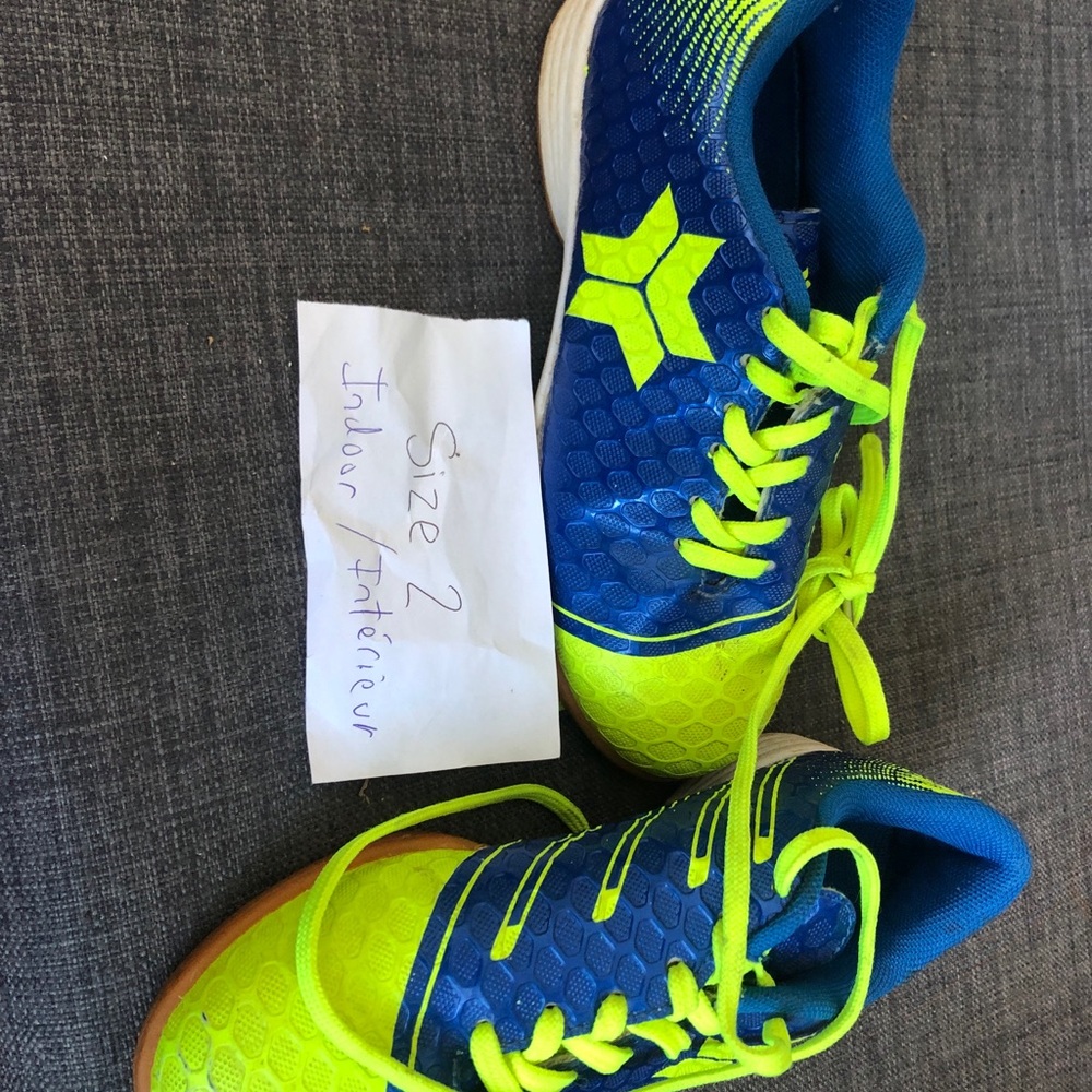 Kids Neon Yellow & Blue Indoor Soccer Shoes youth size 2